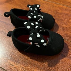 Disney Minnie Crib Shoes Size 0-6 months Baby